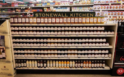 Calandro’s has an extensive variety of @stonewallkitchen products. From their sauces, soups and jams to…